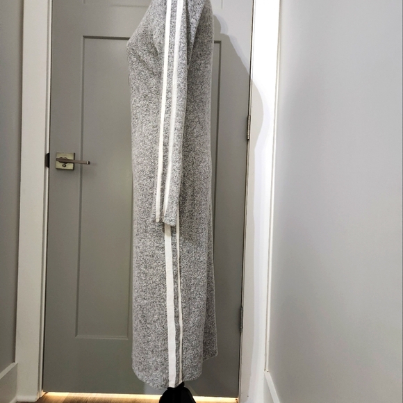 Fleur de Lis Collection Hacci White/grey lightweight sweater dress sizes SML NWT - Picture 5 of 6